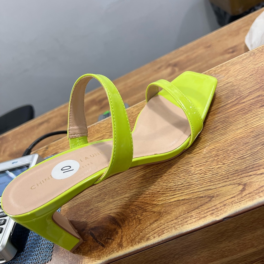 Chinese Laundry size 10 heel NEW